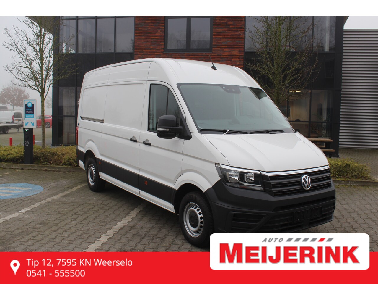 Volkswagen Crafter - 35 2.0 TDI L3H3 Camera, Navigatie, PDC, Stoelverwarming, All-Seasonbanden. - AutoWereld.nl