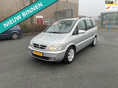 Opel Zafira - 2.2-16V Comfort MET RUIMTE VOOR 7 PRSN DAS FIJN