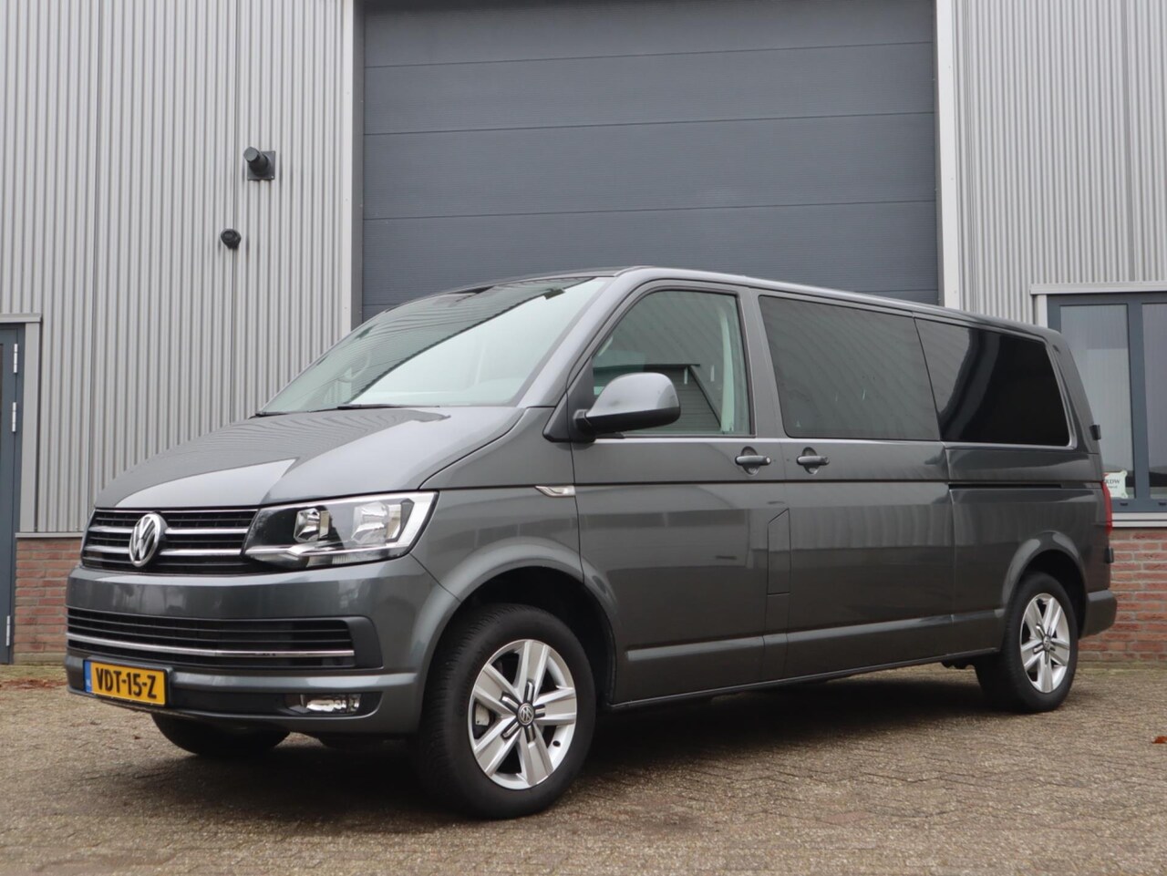 Volkswagen Transporter - 2.0 TDI 204pk Highline D.C. Stoelverw., 2X SD+sluithulp, 12/2019 L2H1 - AutoWereld.nl