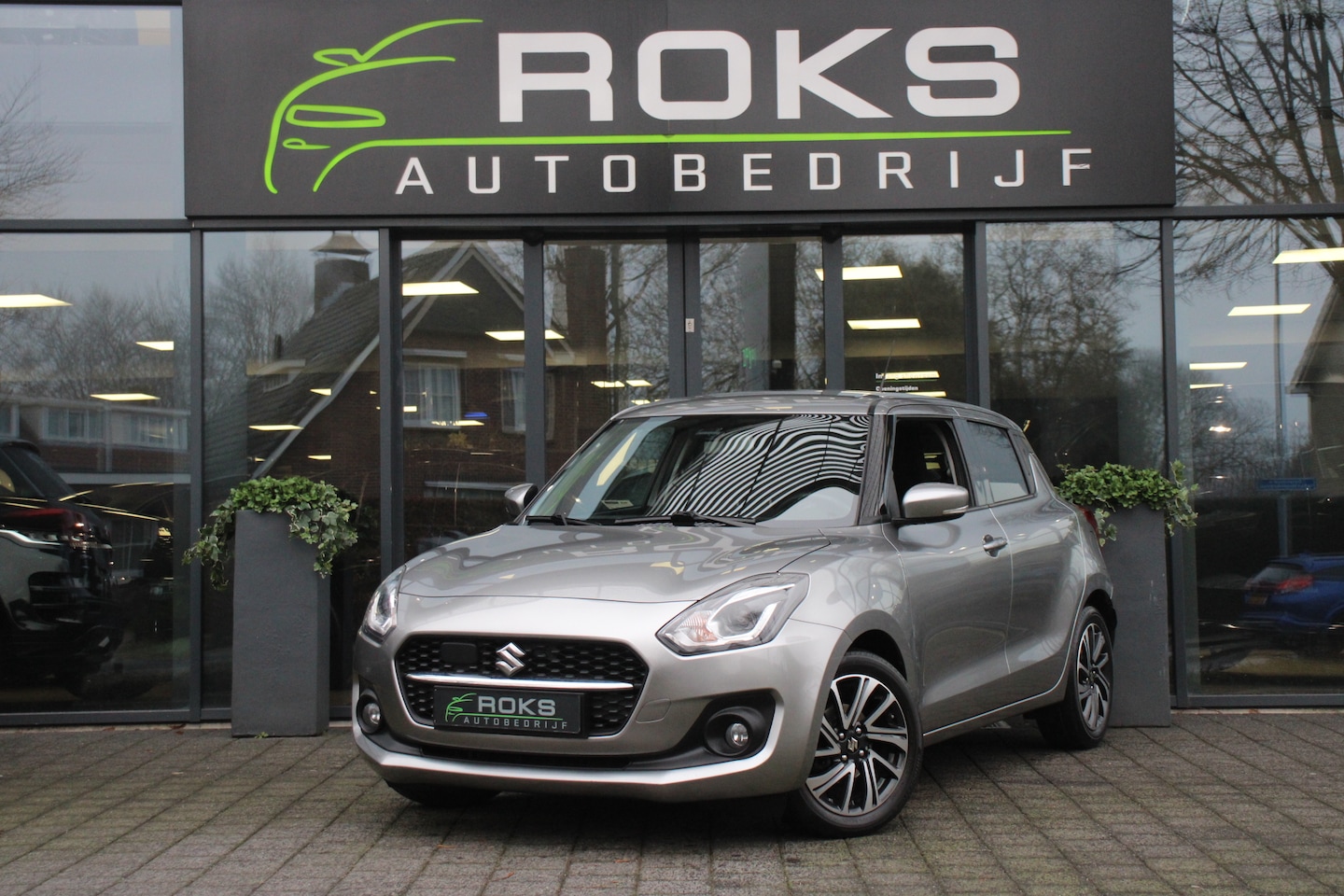 Suzuki Swift - 1.2 Style Smart Hybrid Automaat - AutoWereld.nl