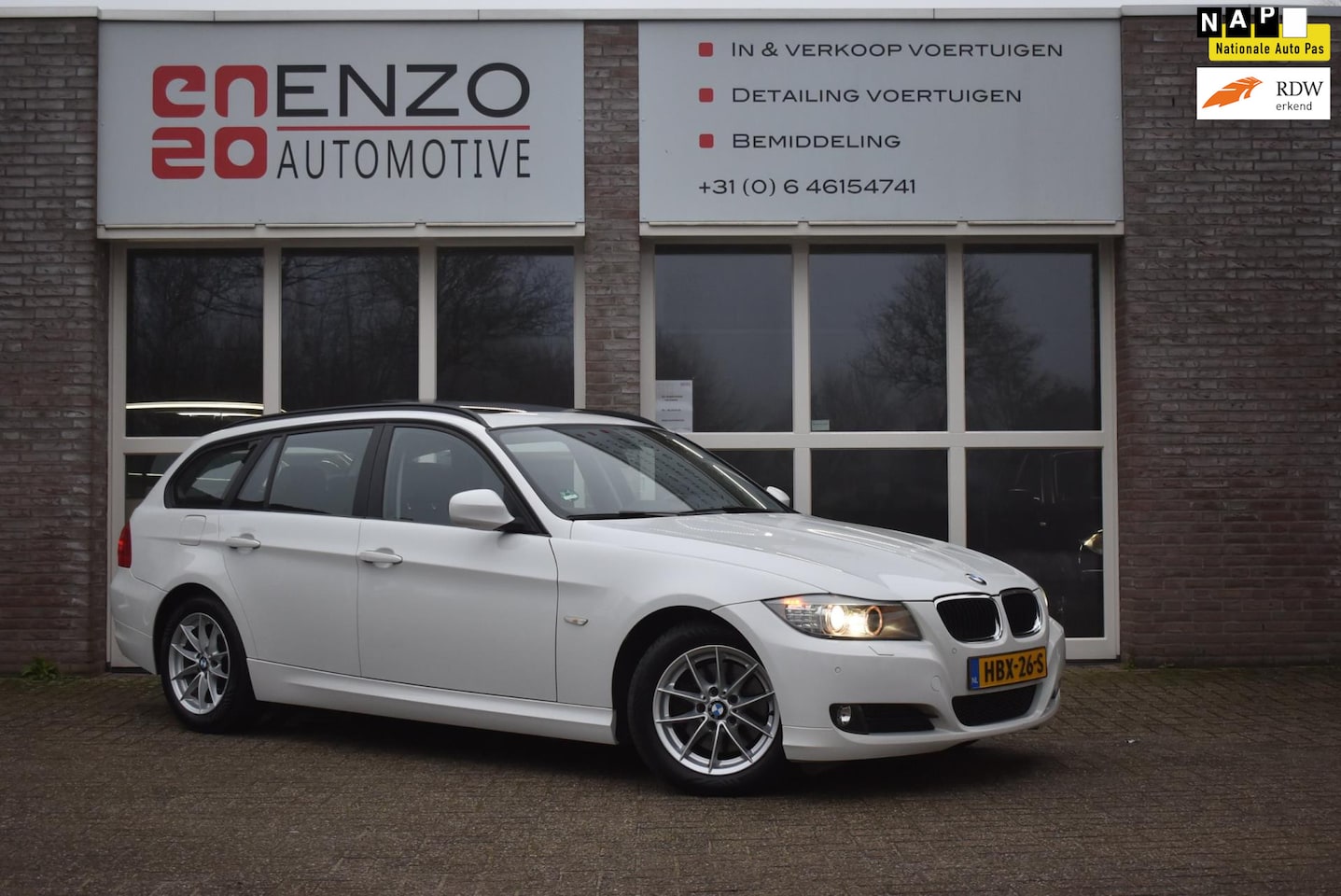 BMW 3-serie Touring - 320i High Executive Automaat Youngtimer Full Weinig kms - AutoWereld.nl