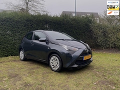 Toyota Aygo - 1.0 VVT-i x-play I Camera I DAB I Dealer ond I NAP I 1ste Eig I NL auto