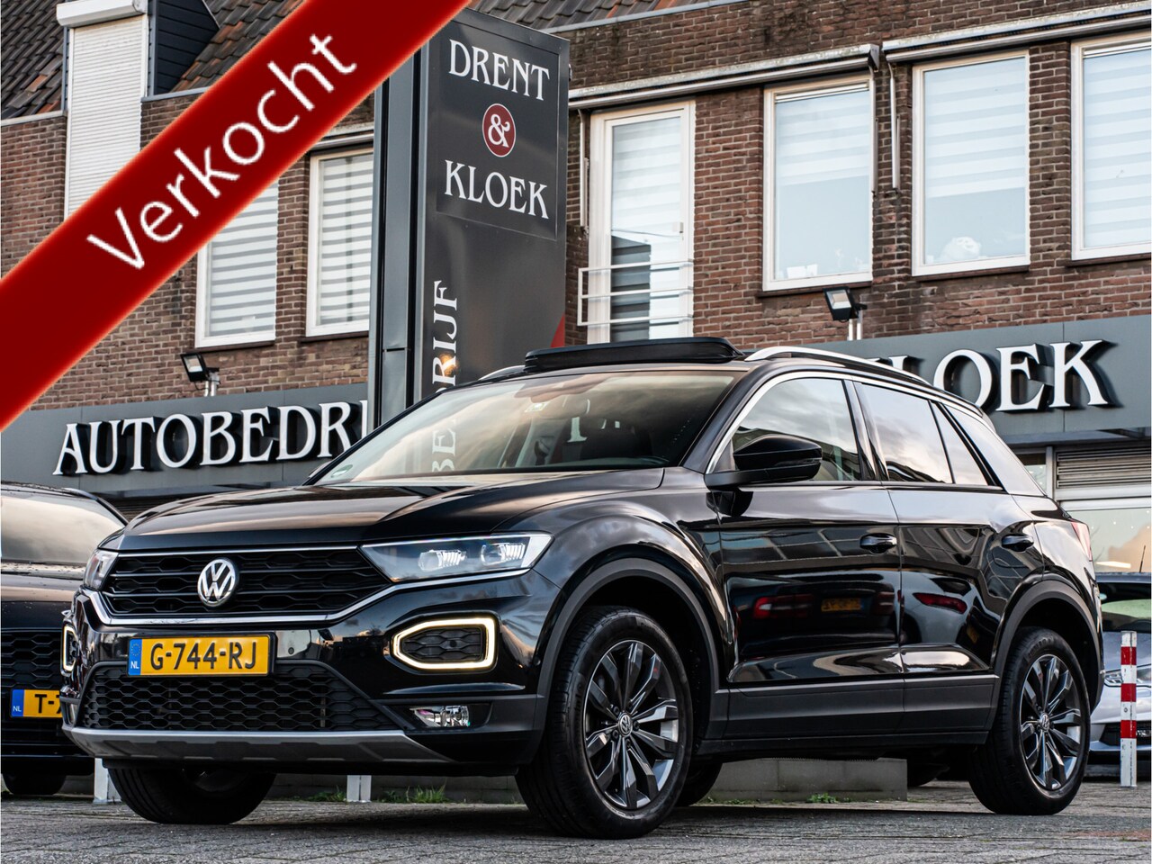 Volkswagen T-Roc - 1.5 TSI Style Business ORG NL PANO DODEHOEK LED CRUISE NAVI - AutoWereld.nl