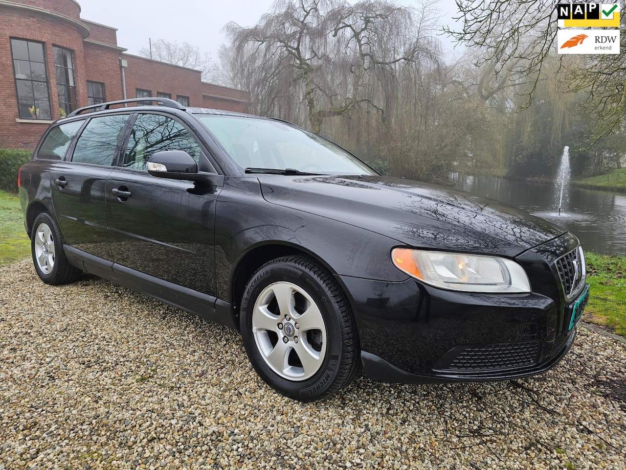 Volvo V70 - 2.0 dealer onderhouden - AutoWereld.nl