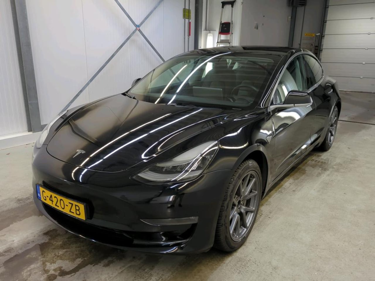 Tesla Model 3 - Long-Range AWD 351pk 75 kWh [ TREKHAAK+AUTOPILOT+620KM WLTP+PREMIUM AUDIO ] - AutoWereld.nl