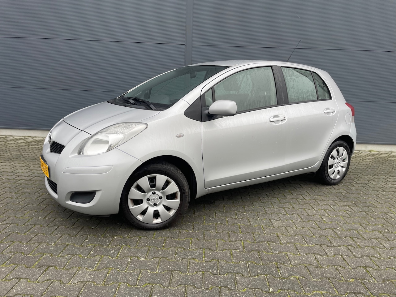 Toyota Yaris - 1.0 VVTi bouwjaar 2009 ( nette auto ) - AutoWereld.nl