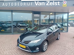 Toyota Auris - 1.8 Hybrid Dynamic Automaat, Airco(automatisch), Multimedia systeem, Bluetooth, Navigatie,