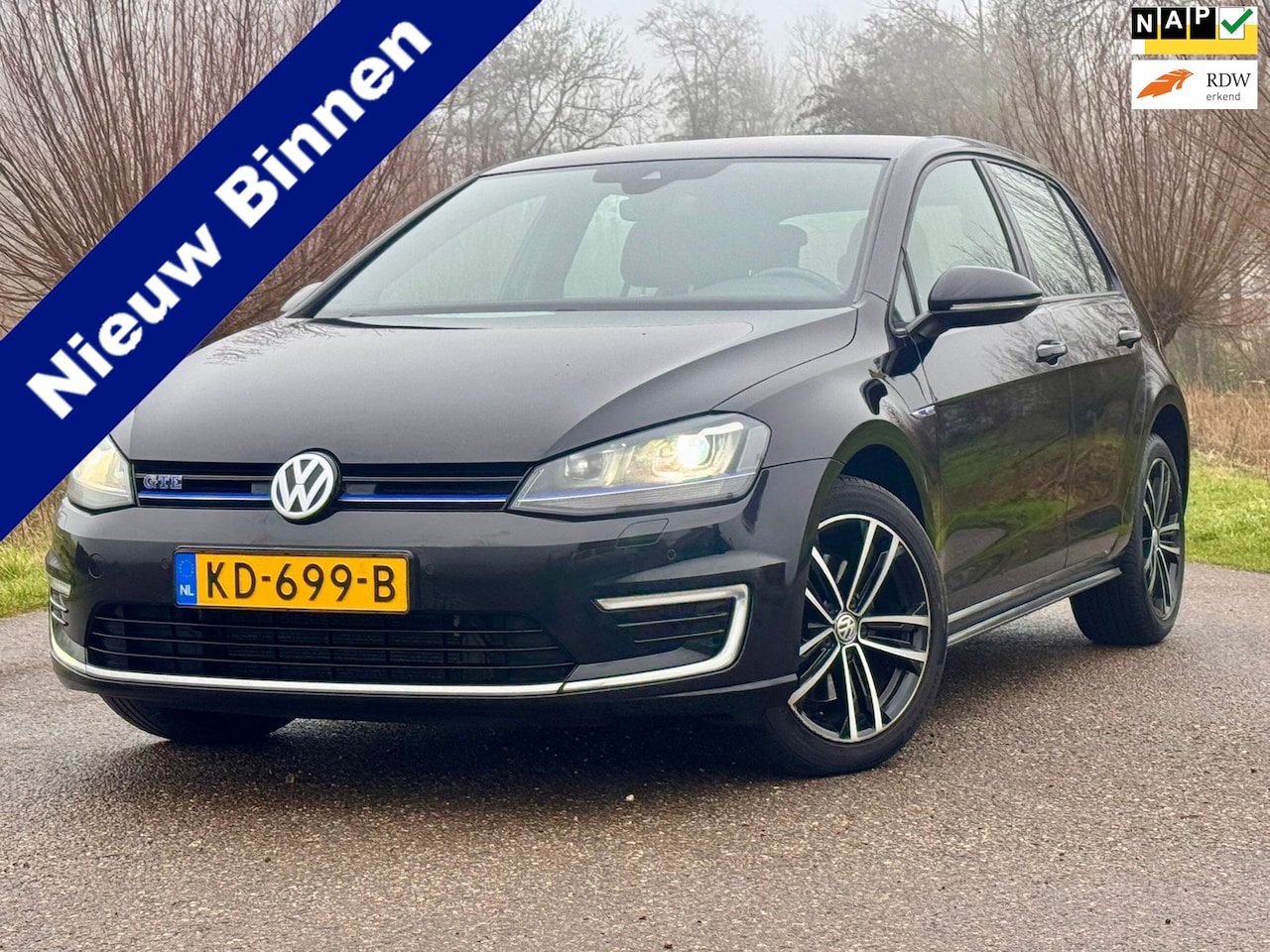 Volkswagen Golf - 1.4 TSI GTE Connected Series Clima Navi PDC BTW Dealer Onderhouden NAP - AutoWereld.nl