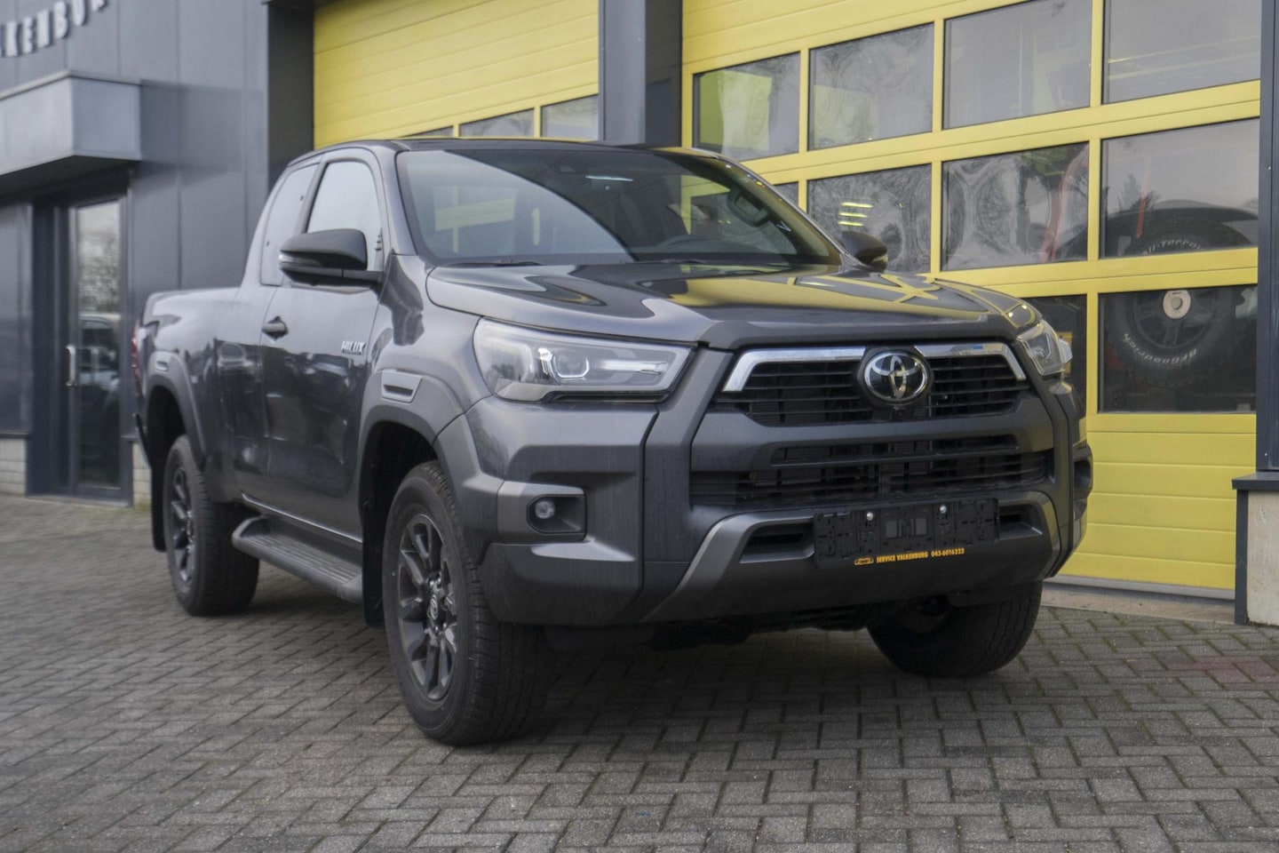 Toyota HiLux - 2.8 D-4D Xtra Cab Invincible 2.8 D-4D Xtra Cab Invincible - AutoWereld.nl