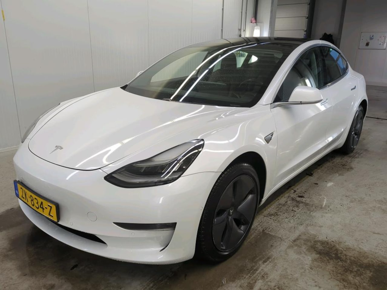 Tesla Model 3 - Long-Range RWD 75 kWh [ AUTOPILOT+PANO+PREMIUM AUDIO ] - AutoWereld.nl