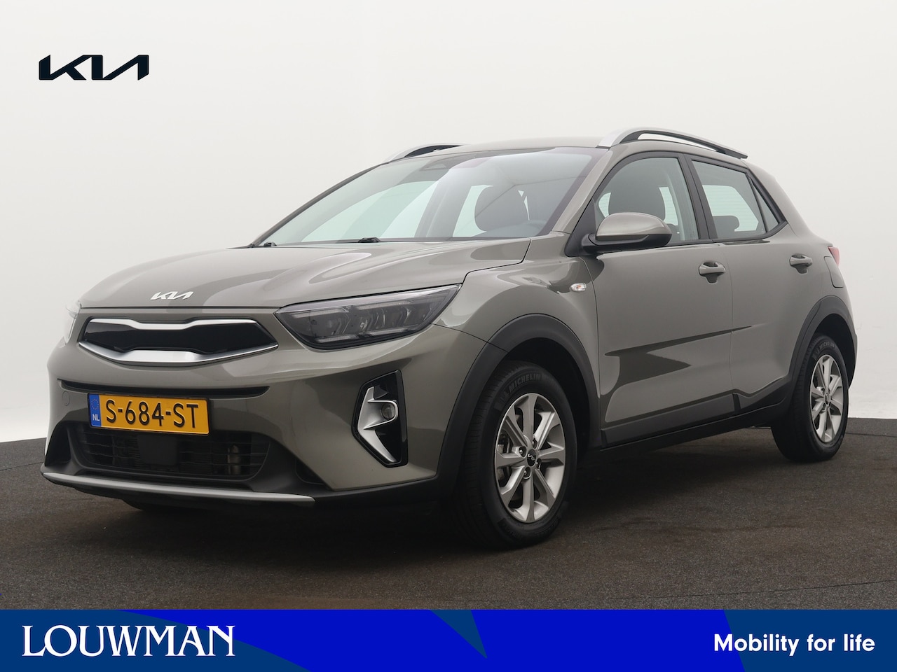 Kia Stonic - 1.0 T-GDi MHEV DynamicLine | LED Koplampen | Navigatie | Climate Control | Parkeersensoren - AutoWereld.nl