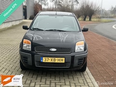 Ford Fusion - 1.4-16V Champion//AIRCO//PSENSOR//NETJES/NAP