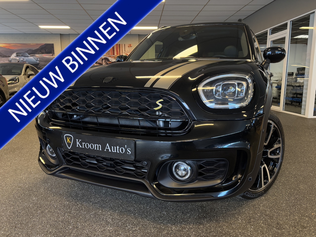 MINI Countryman - 2.0 Cooper S E ALL4 JCW Hybrid / Panoramadak / Leer / Dab+ / Apple Carplay / Harman-Kardon - AutoWereld.nl