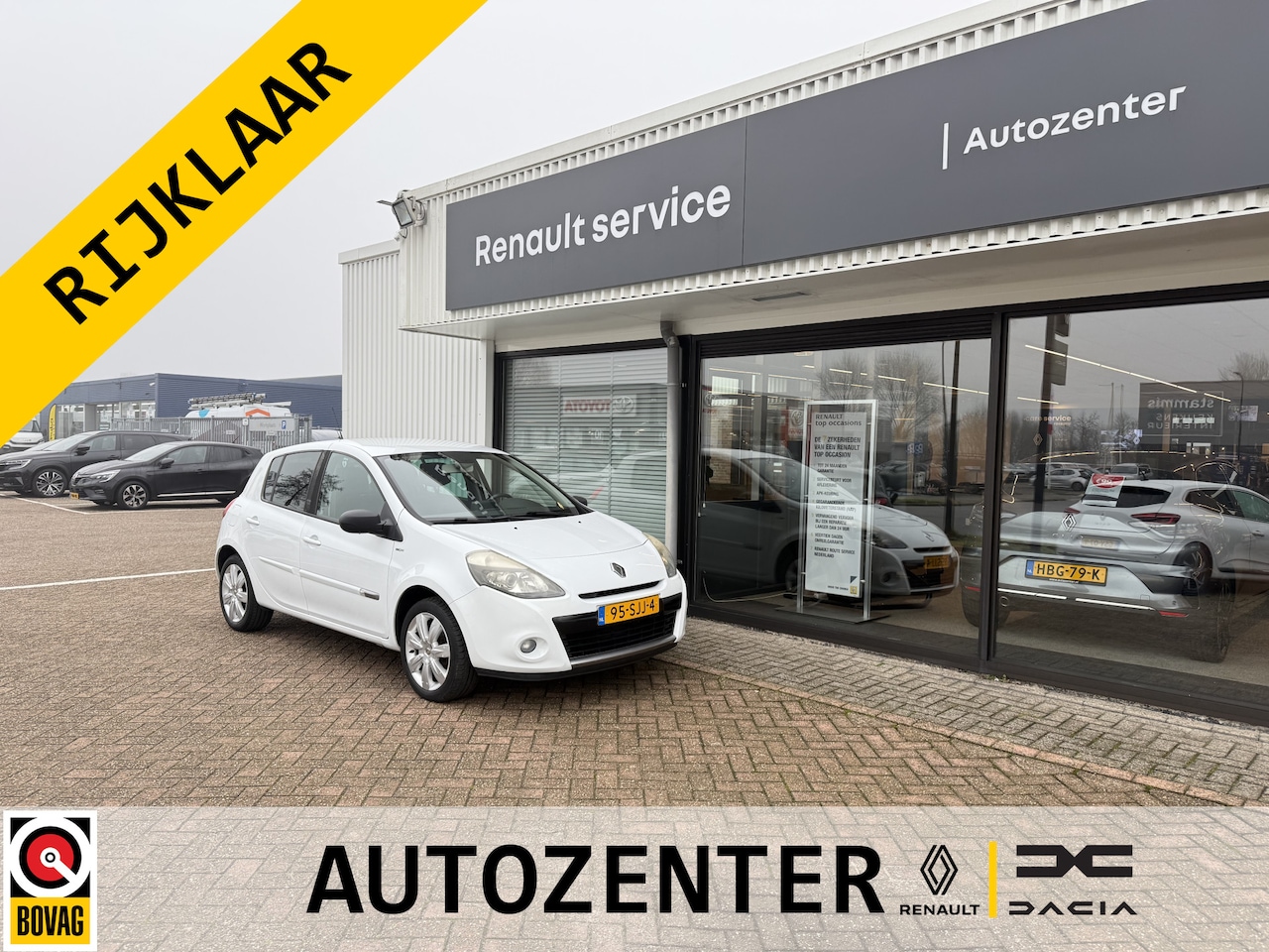 Renault Clio - 1.6 16v Automaat 110 Night & Day | weinig km's! | navigatie | parkeersensor | cruise contr - AutoWereld.nl