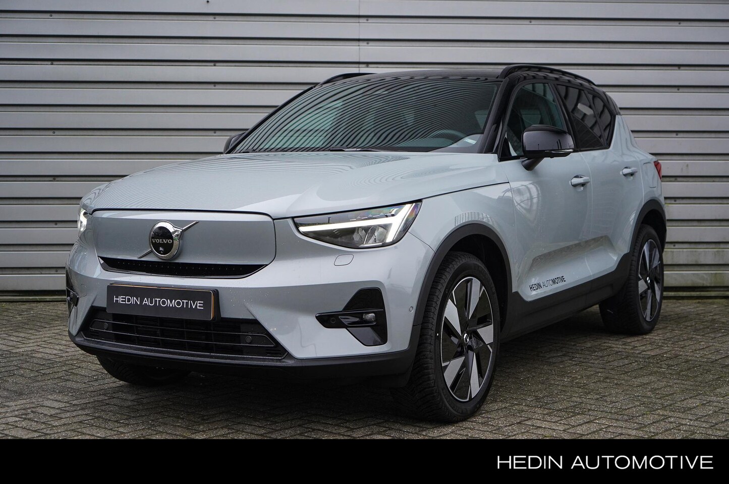 Volvo XC40 - Single Motor Extended Range Ultimate 82 kWh | Adaptieve Cruis Controle | Panorama dak | El - AutoWereld.nl