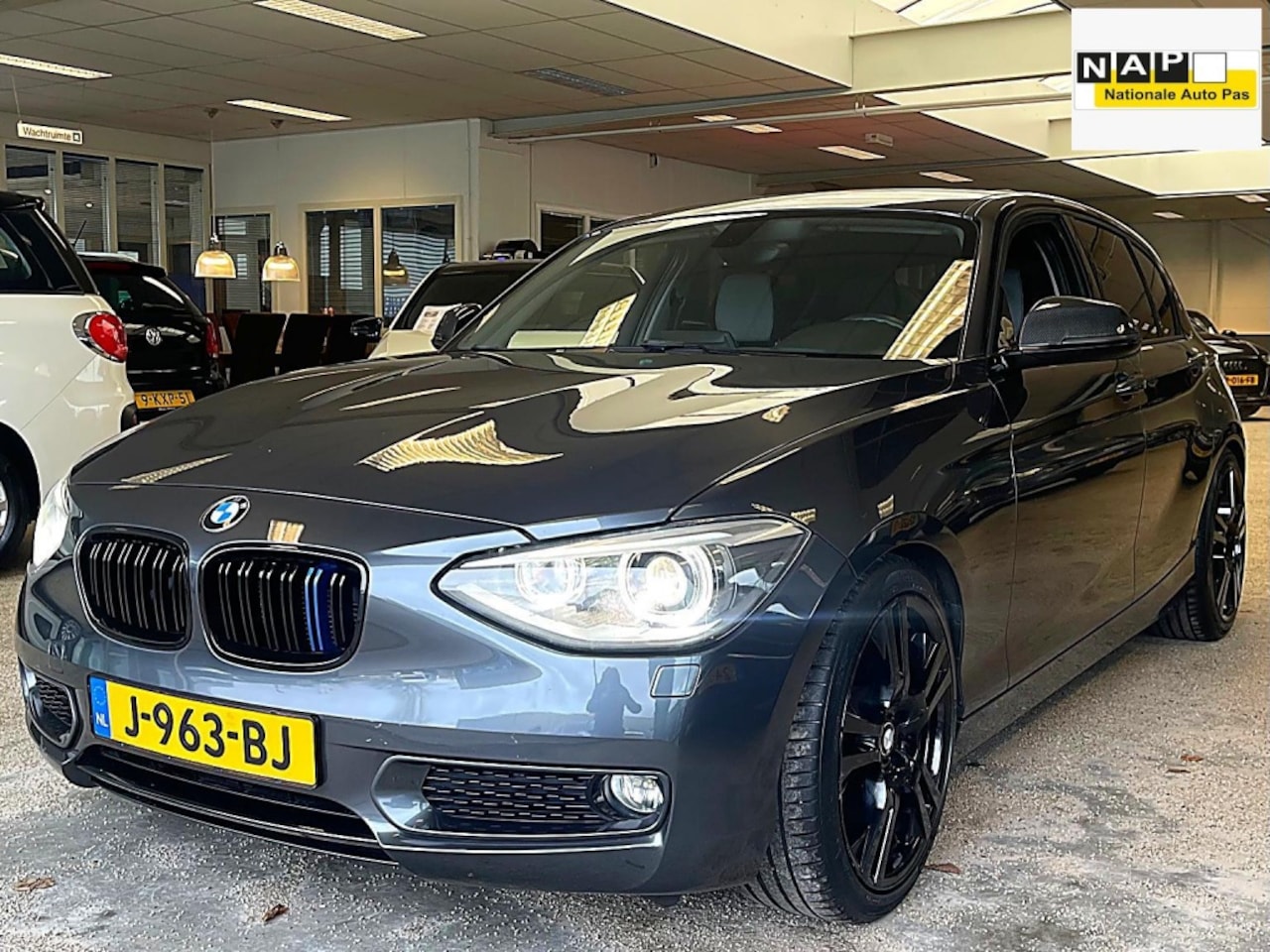 BMW 1-serie - 116i Business 116i Business - AutoWereld.nl