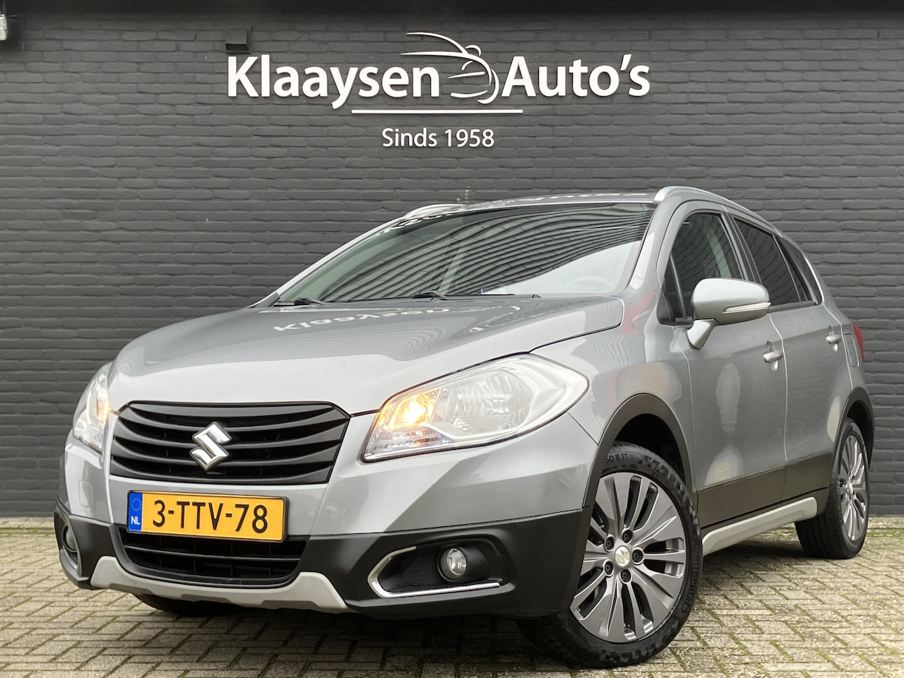 Suzuki SX4 S-Cross - 1.6 Exclusive 120 pk AUT. | climate control | panoramadak | trekhaak | keyless entry | inc - AutoWereld.nl