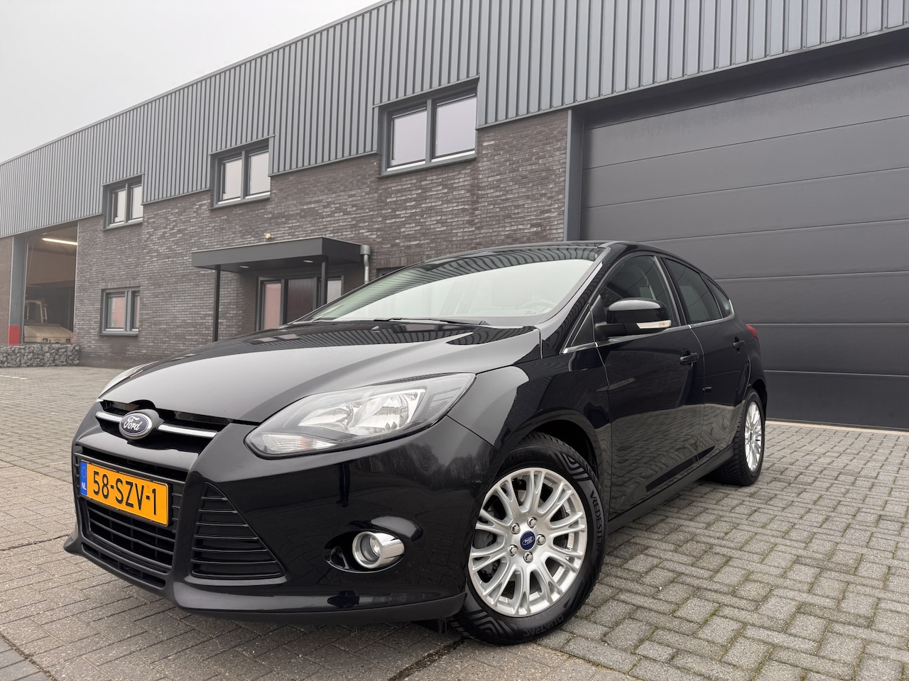 Ford Focus - 1.6 TI-VCT Titanium | 2E EIGENAAR | 12MND GARANTIE | AUTOMAAT | NAVI | LMV | CRUISE | - AutoWereld.nl