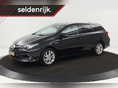 Toyota Auris - 1.8 Hybrid Dynamic Go | Dealer onderhouden | Camera | Navigatie | Climate control | Cruise