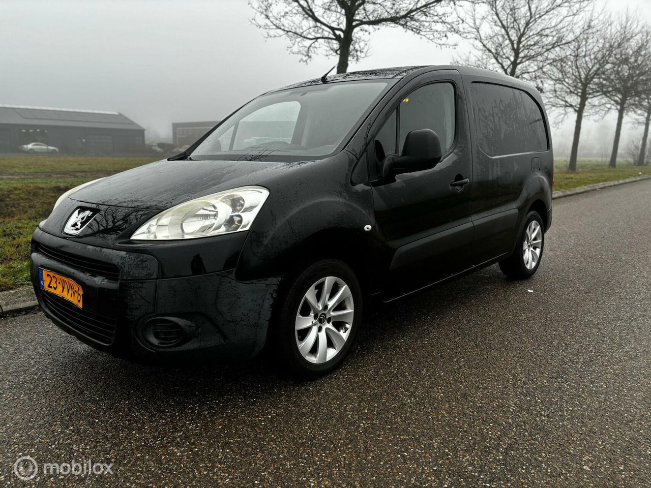 Peugeot Partner - bestel 120 1.6 HDI L1 XR AIRCO SCHUIFDEUR - AutoWereld.nl