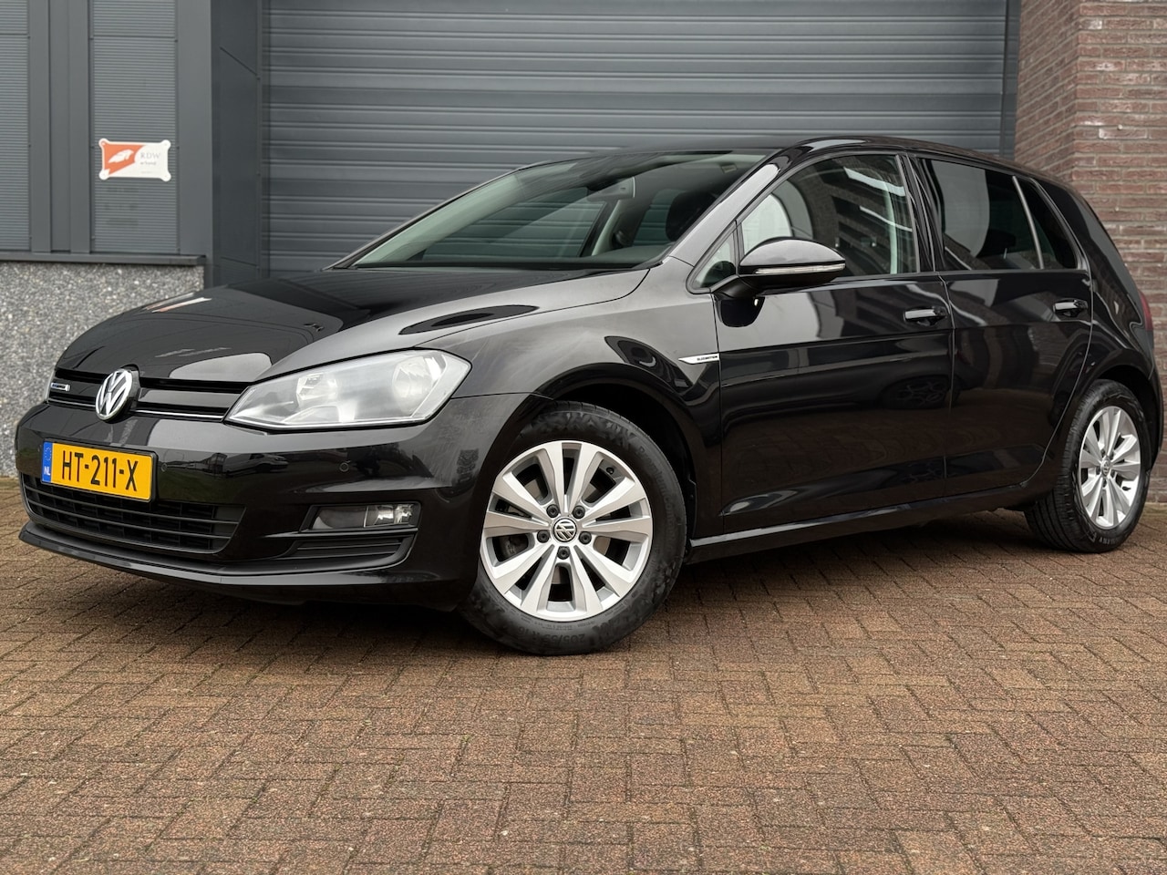 Volkswagen Golf - 1.0 TSI Comfortline 1e EIGENAAR! | NAVI | CLIMATE | CRUISE | PDC | APK 2026! - AutoWereld.nl