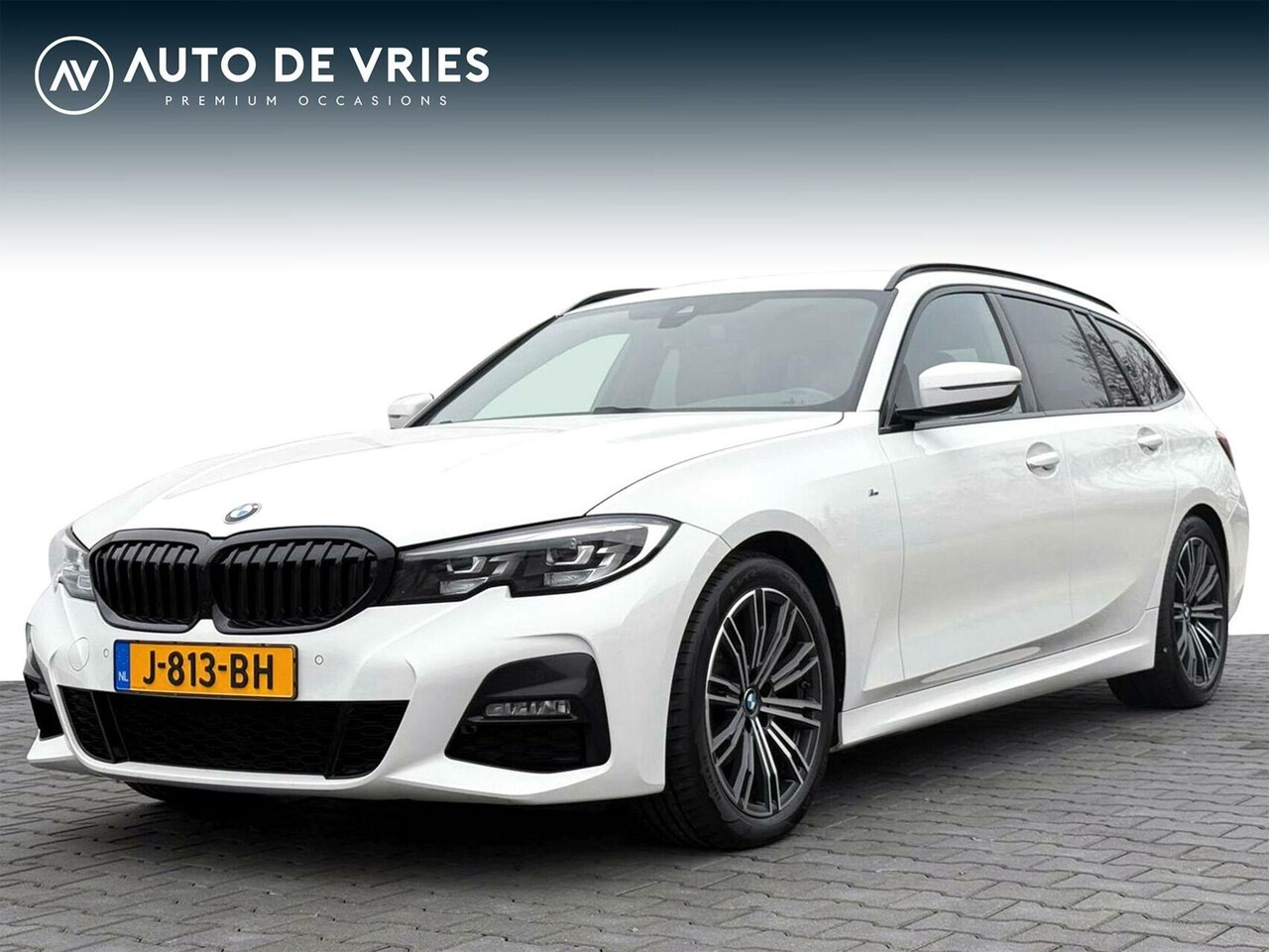 BMW 3-serie Touring - 318i M-Sport Executive Edition | Full LED | Sporstoelen | Blackline | Trekhaak - AutoWereld.nl