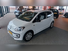 Volkswagen Up! - WHITE