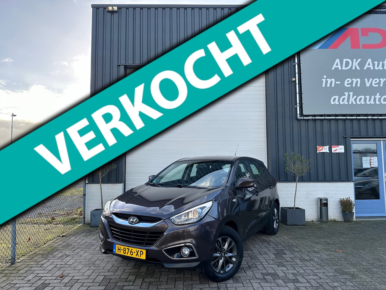 Hyundai ix35 - 2.0i 4WD Business Edition AUTOMAAT/4X4/TREKHAAK/MOOIE AUTO - AutoWereld.nl