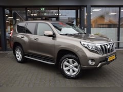 Toyota Land Cruiser 150 - 3.0 D-4D 5DRS LEGEND A/T VAN