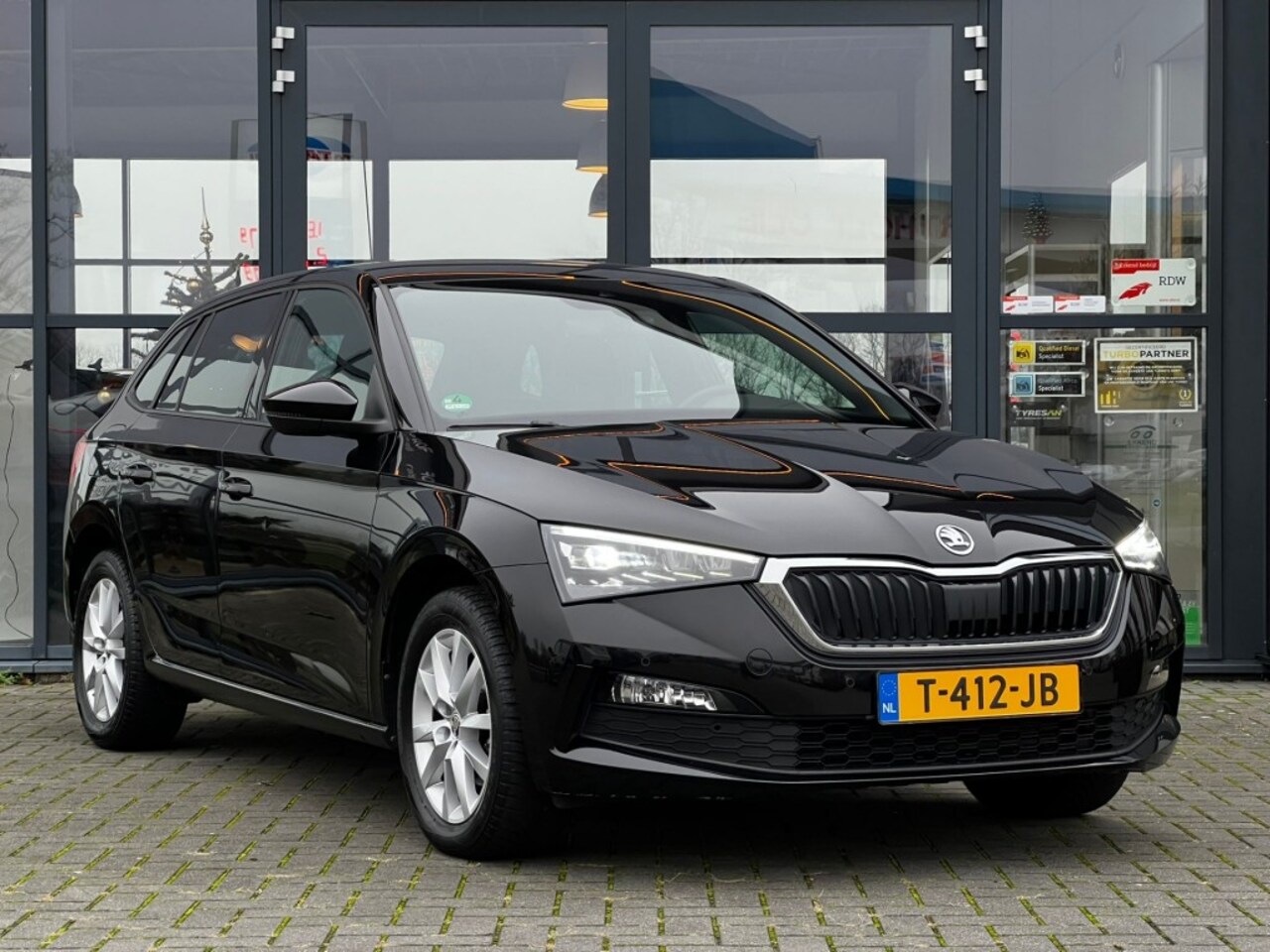 Skoda Scala - 1.0 TSI Sport Business 1.0 TSI Sport Business - AutoWereld.nl