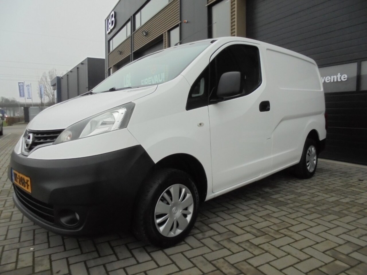 Nissan NV200 - 5 DRS Airco/Cruise/Camera/Trekhaak NWE APK  En Distributie Riem - AutoWereld.nl