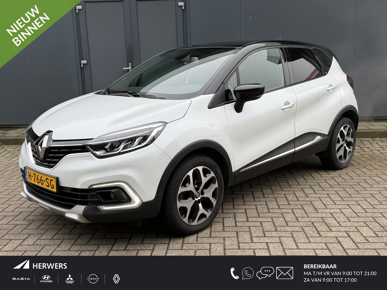 Renault Captur - 1.2 TCe Intens / Automaat / Navigatie / Climate Control / Stoelverwarming voor / Parkeerse - AutoWereld.nl