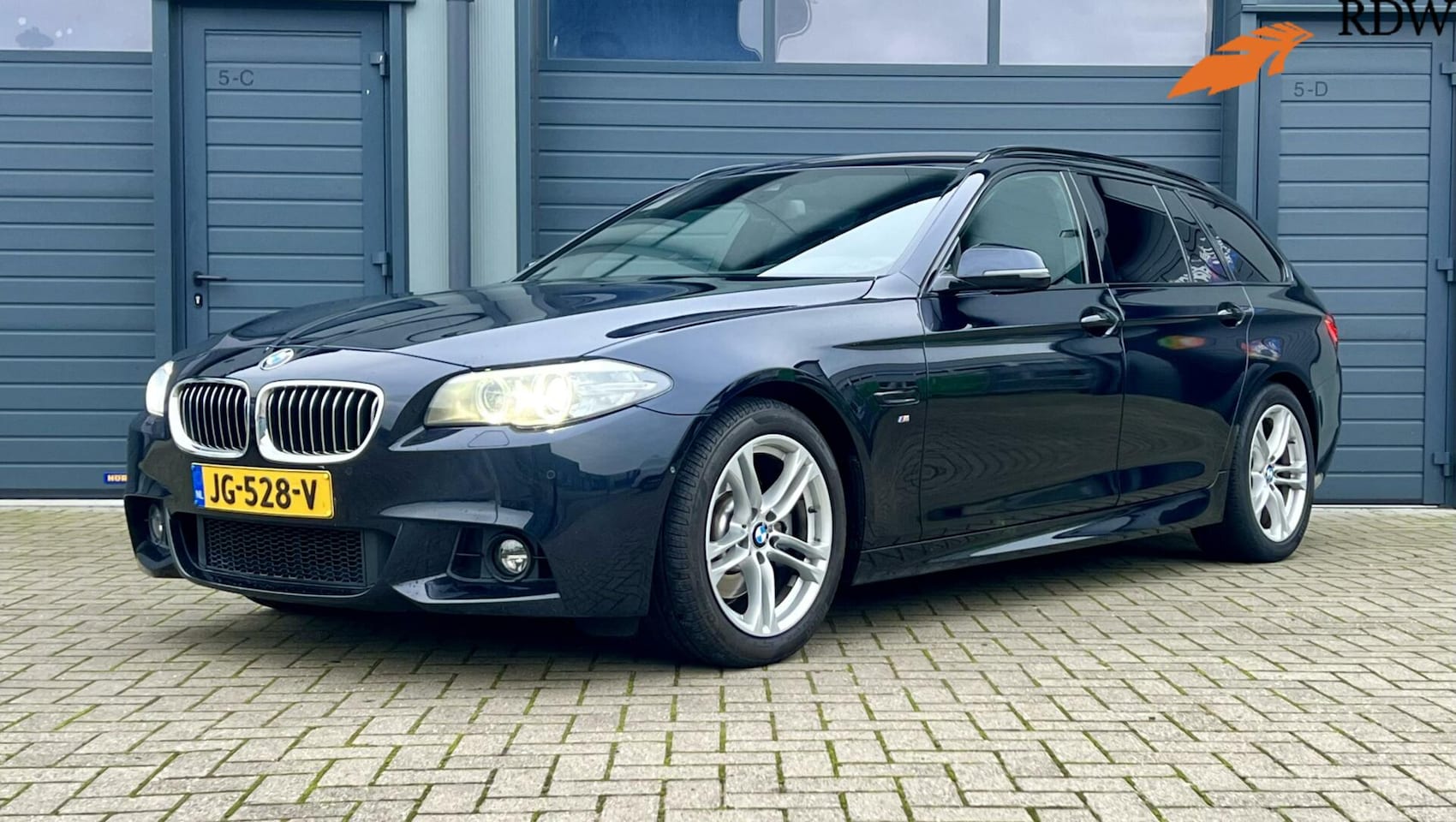 BMW 5-serie Touring - 520d 190pk M Sport Edition High Executive | M Pakket | Trekhaak Afnb. | Virtual Dash | Wid - AutoWereld.nl