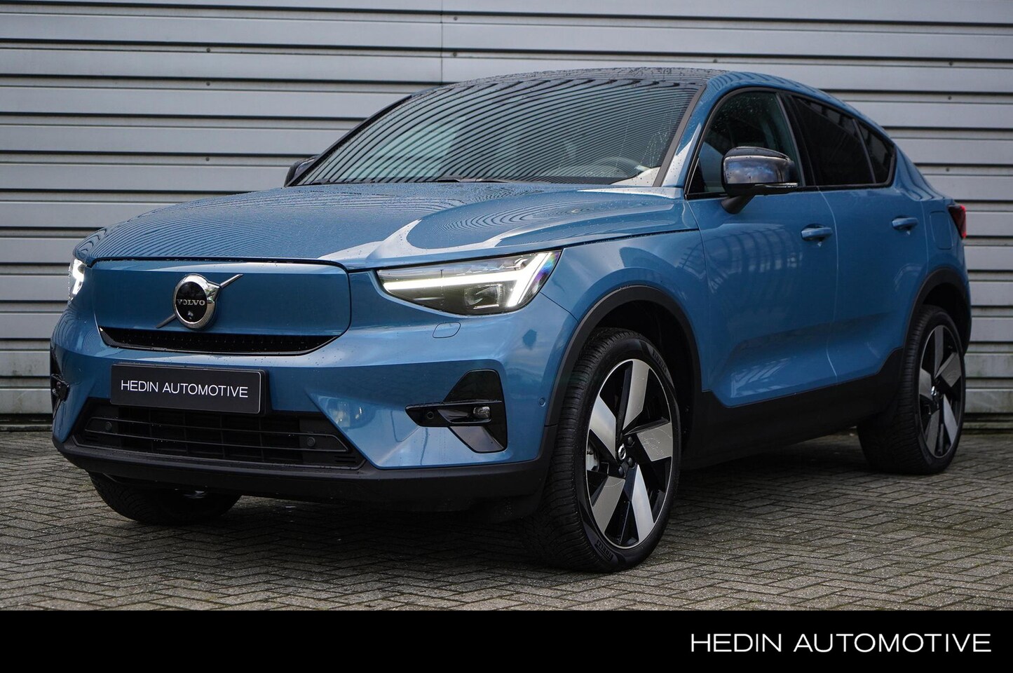 Volvo C40 - Single Motor Extended Range Ultimate 82 kWh | Voorraad | Pixel LED | Nubuck | 20 "LM Velge - AutoWereld.nl