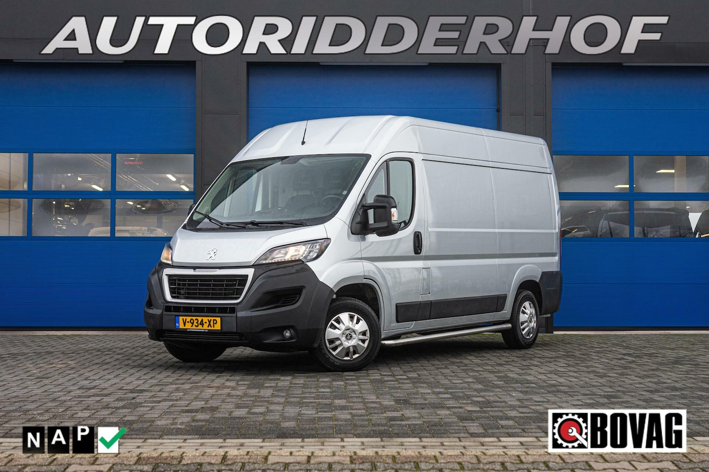 Peugeot Boxer - Bestel 330 2.0 130PK BlueHDI L2H2 Premium Pack | Camera | - AutoWereld.nl