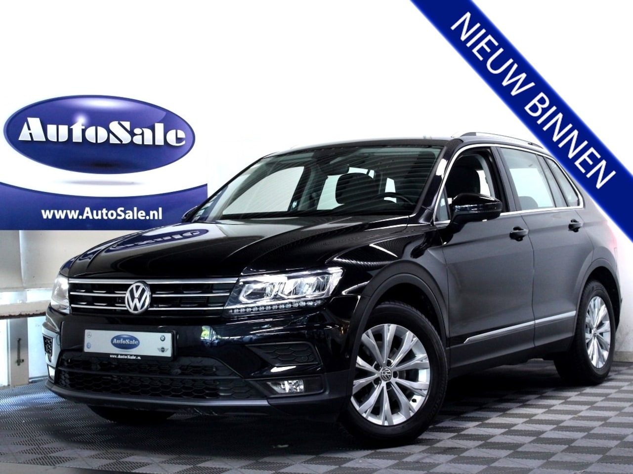 Volkswagen Tiguan - 1.4 TSI ACT Highline 54000km 1eEIG! ACC NAV CAMERA STOELVW '18 - AutoWereld.nl