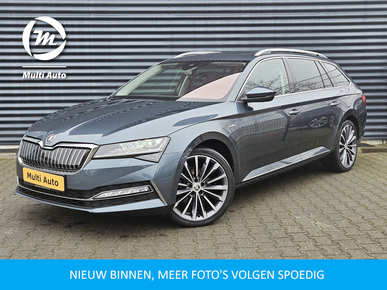 Skoda Superb Combi - 1.4 TSI iV Laurin & Klement Plug In Hybrid Dealer O.H PHEV | Panodak | Trekhaak af Fabriek - AutoWereld.nl