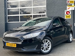 Ford Focus - 1.0 Trend Navi, Airco, Cruise, Parkeersensoren achter