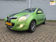 Hyundai i20 - 1.2i DynamicVersion nw apk leuke uitvoering