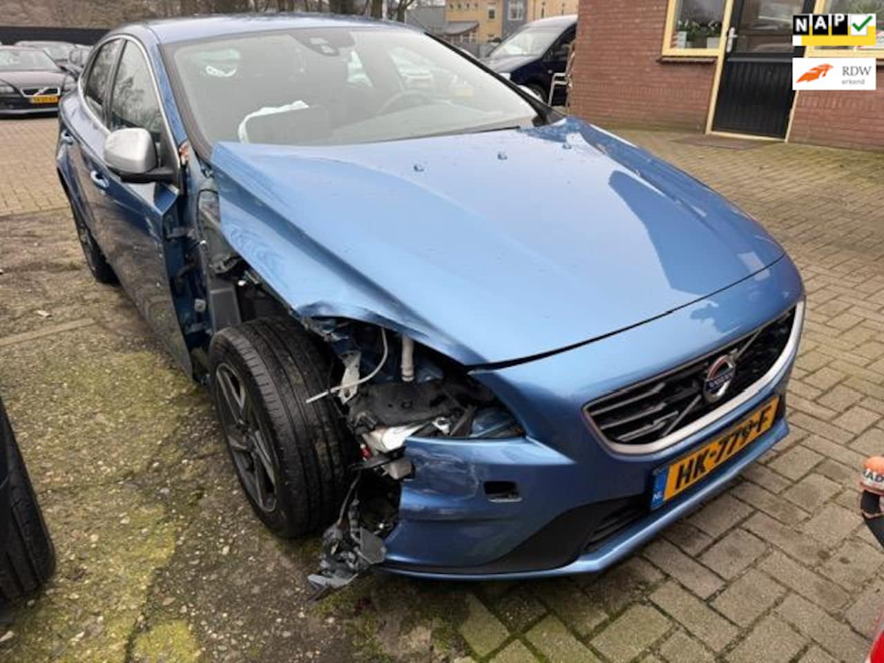 Volvo V40 - 2.0 D2 R-Design Business 2.0 D2 R-Design Business - AutoWereld.nl