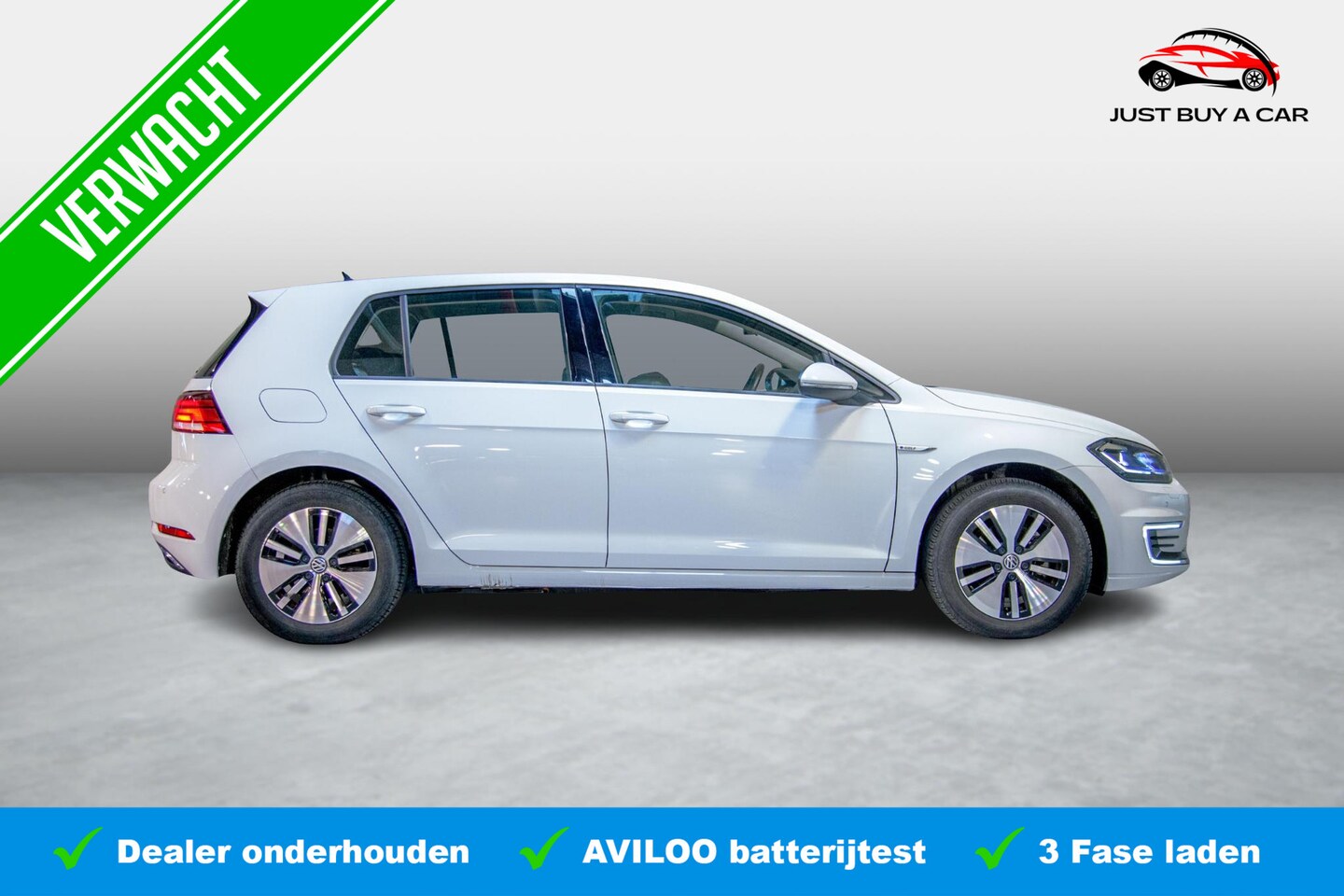 Volkswagen e-Golf - e-Golf Stoelverwarming / Apple Carplay & Android Auto / Camera / Privacy Glass / ACC - AutoWereld.nl