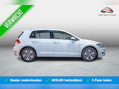 Volkswagen e-Golf - e-Golf Stoelverwarming / Apple Carplay & Android Auto / Camera / Privacy Glass / ACC