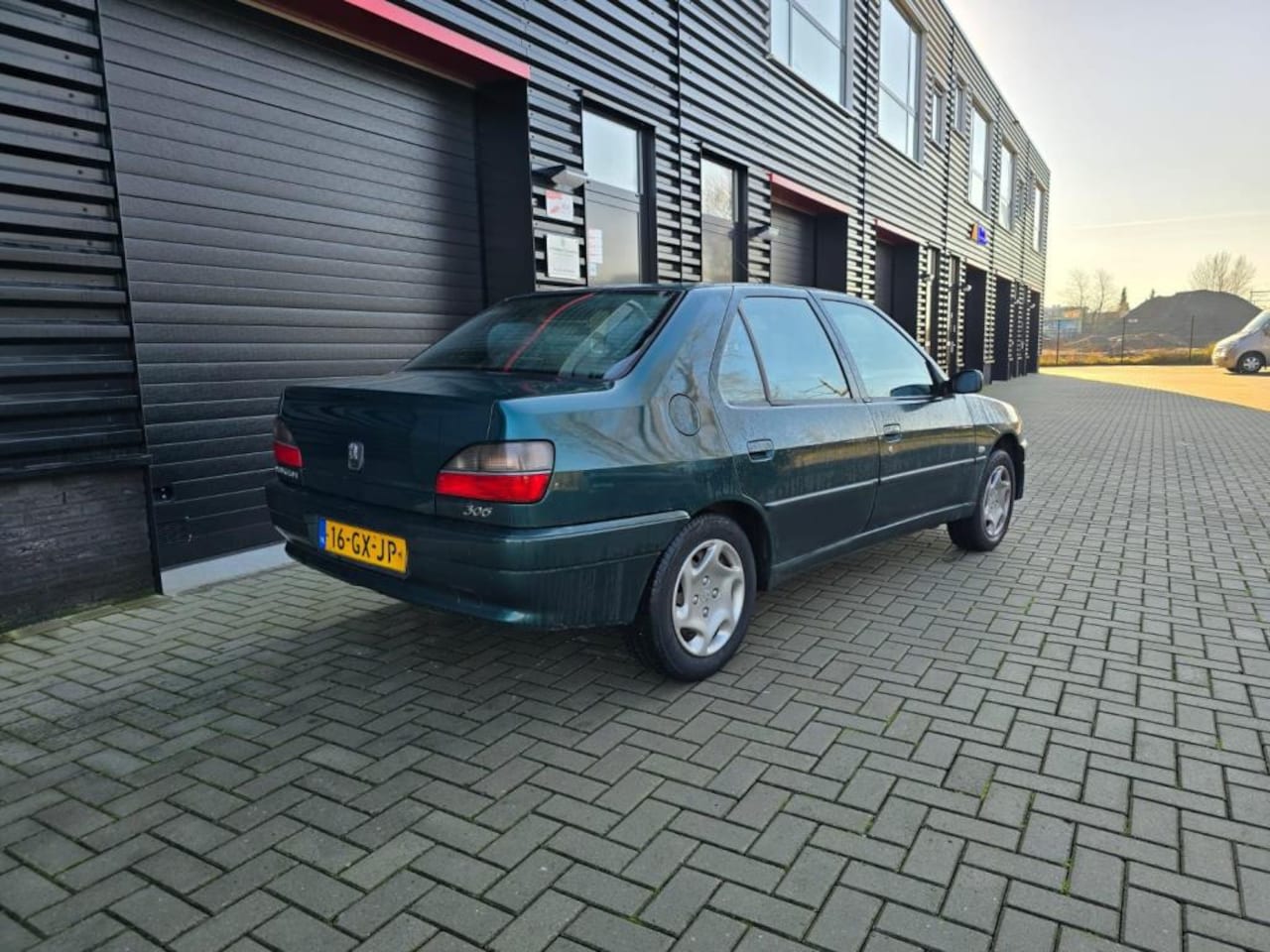 Peugeot 306 - 1.6 XT / AUTOMAAT / ELEC. PAKKET / NAP + BOEKJES - AutoWereld.nl