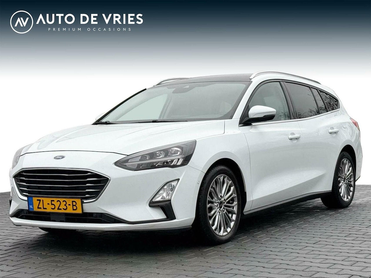 Ford Focus Wagon - 1.0 EcoBoost 125pk Automaat Titanium Business | Panoramadak | Full LED | Winterpakket - AutoWereld.nl