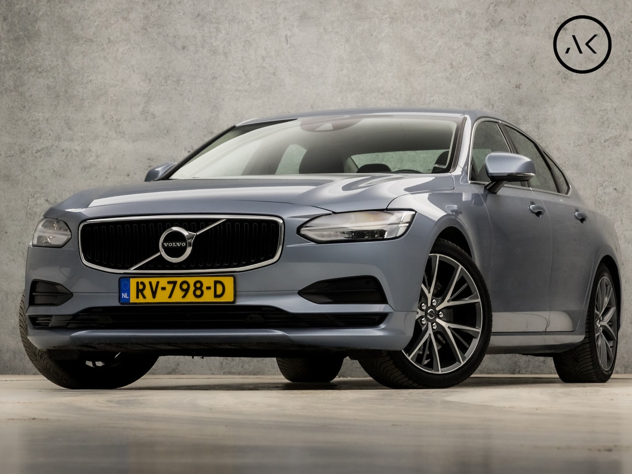 Volvo S90 - 2.0 T4 Momentum+ 191Pk Automaat (APPLE CARPLAY, GROOT NAVI, STOELVERWARMING, ADAPTIVE CRUI - AutoWereld.nl