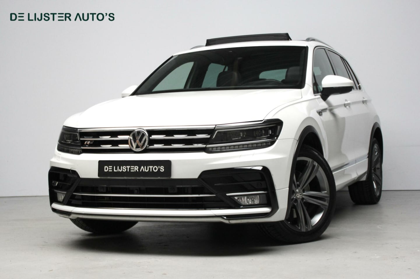 Volkswagen Tiguan - 2.0 TSI 4Motion 2x R Line Automaat |PANO, VIRTUAL, CARPLAY, ACC, 360 CAMERA, HEAD UP, STOE - AutoWereld.nl