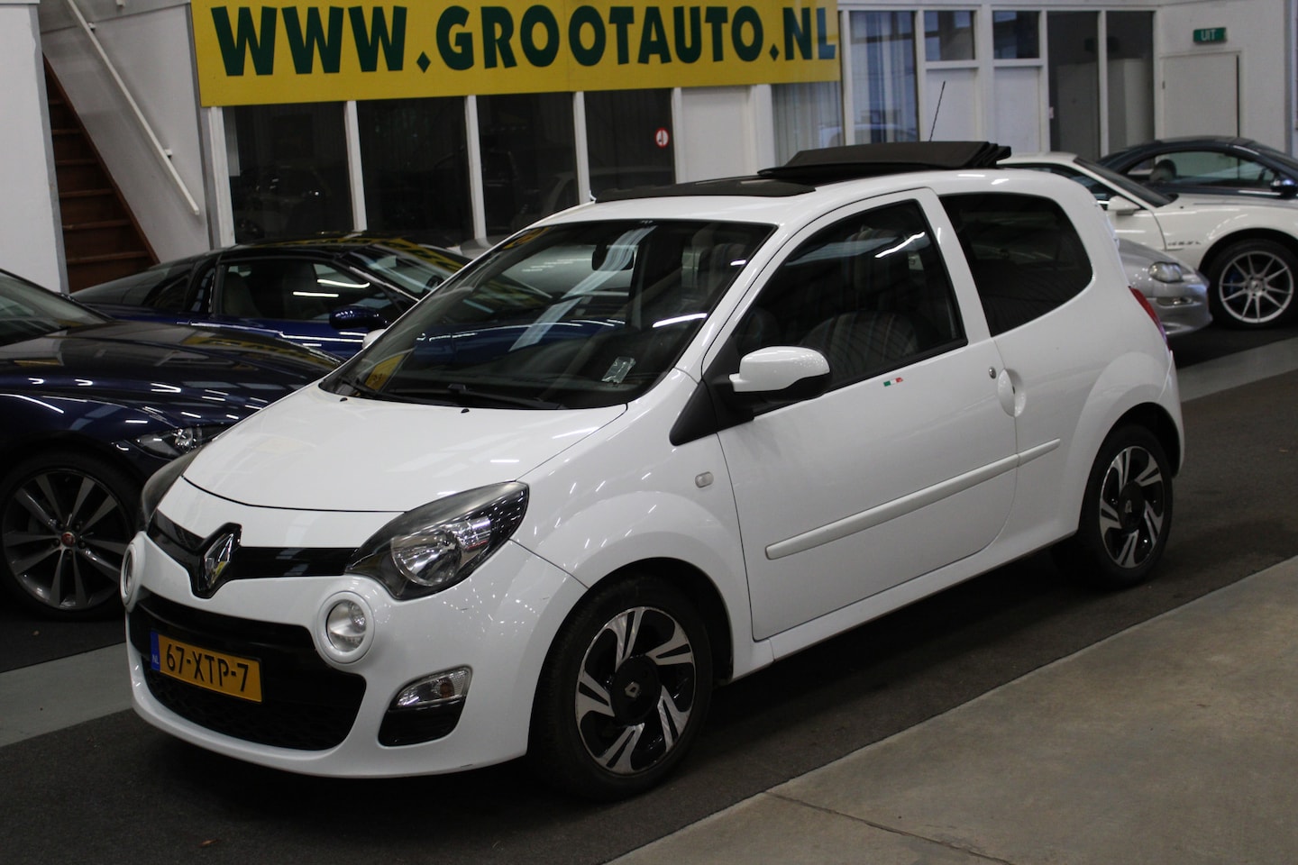 Renault Twingo - 1.2 16V Collection NAP, Airco, Cruise control, Stuurbekrachtiging - AutoWereld.nl