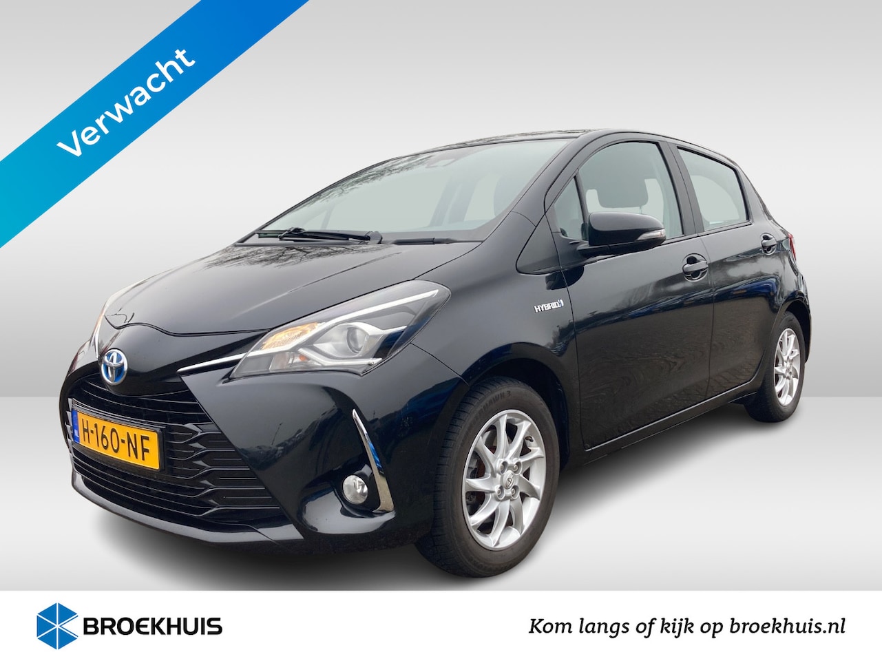 Toyota Yaris - 1.5 Hybrid Active Automaat | Dealer Onderhouden! | Trekhaak | Navi | Camera | Clima | Stoe - AutoWereld.nl