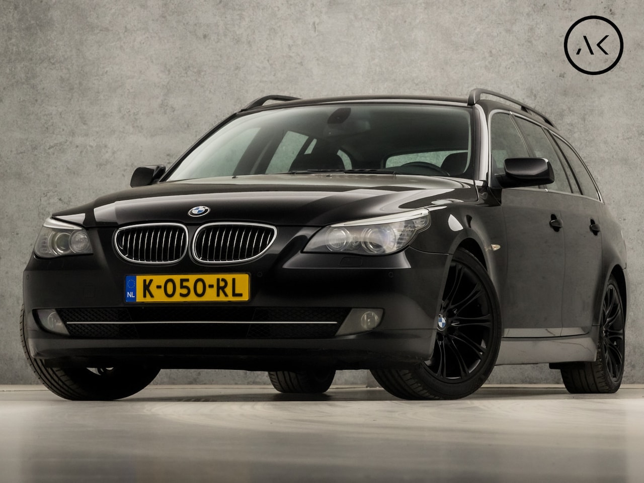 BMW 5-serie Touring - 530i Sportline 272Pk Automaat (YOUNGTIMER, 6 CILINDER, NAVIGATIE, MEMORY SEATS, LEDER, STO - AutoWereld.nl