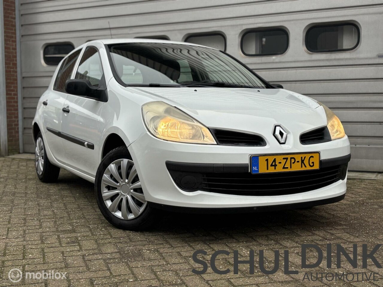 Renault Clio - 1.2-16V Authentique AIRCO|5-DEURS|STUURBEKRACHTIGING - AutoWereld.nl